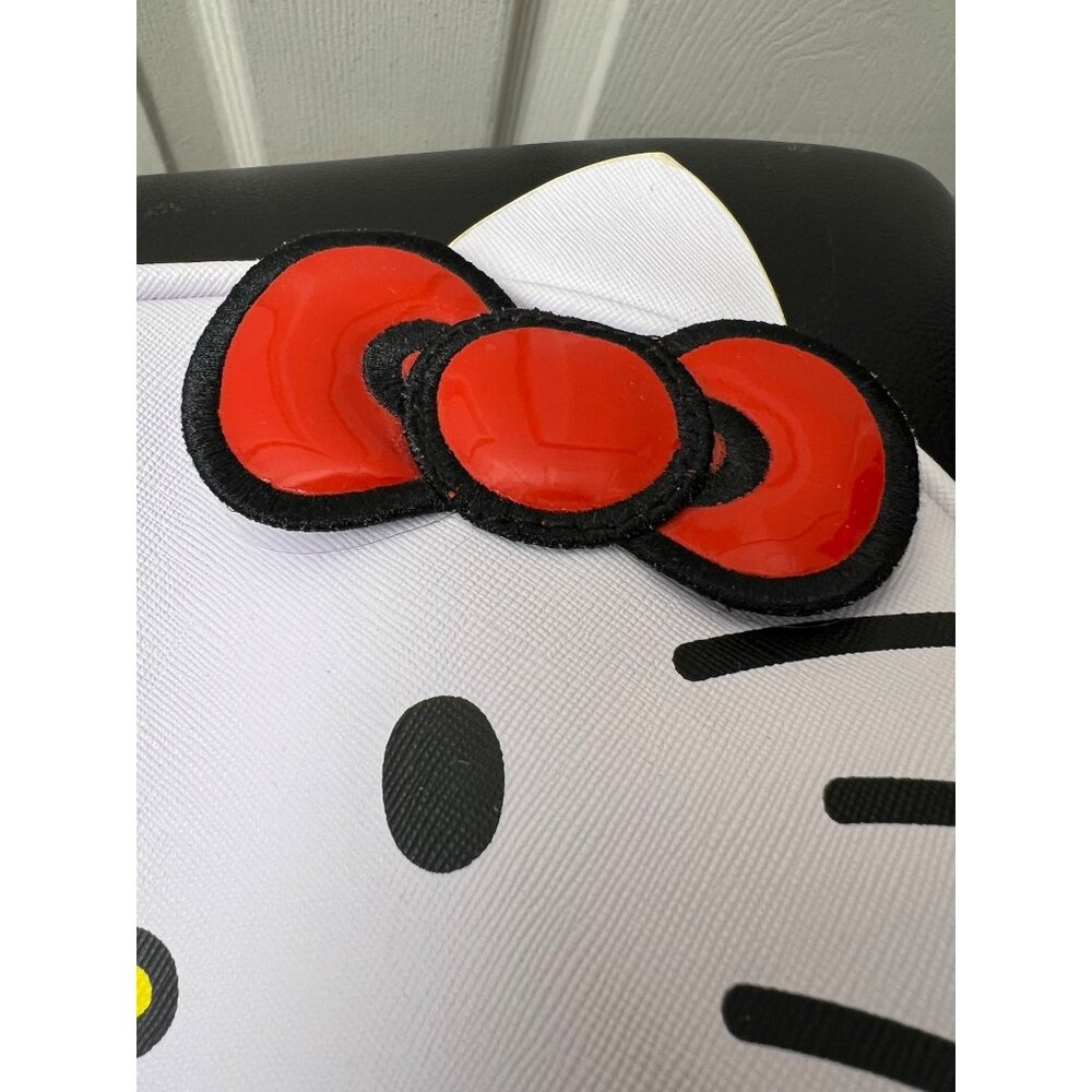 The Crème Shop Hello Kitty Makeup Pouch - Picture 2 of 4